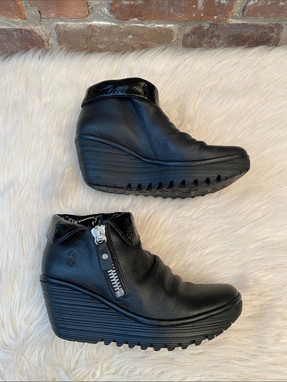 Fly London Yoxi Black Leather Wedge Ankle Booties, Size 38/7-7.5 - Picture 8 of 17